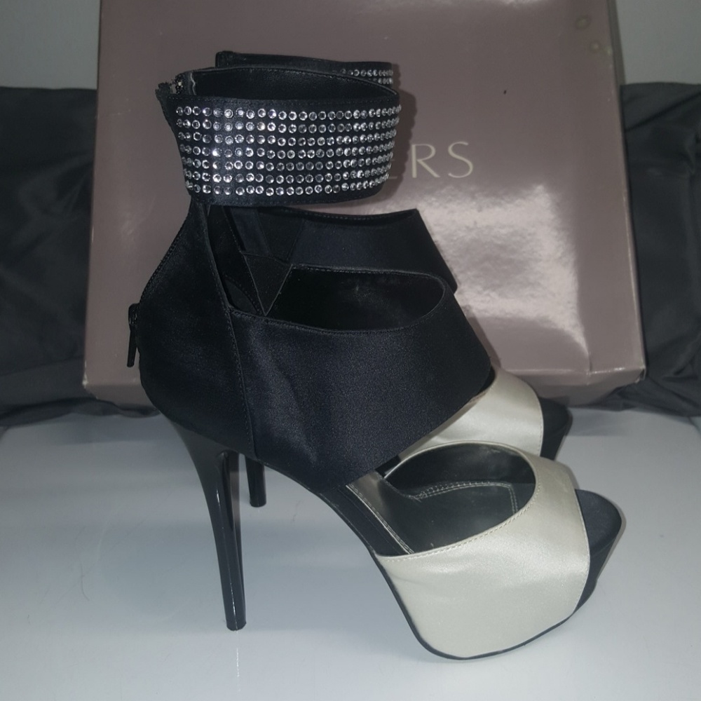 Bakers women's dress shoes size 7.5